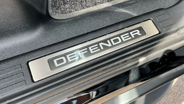 Used Land Rover Defender for sale - 74563192: Photo 23