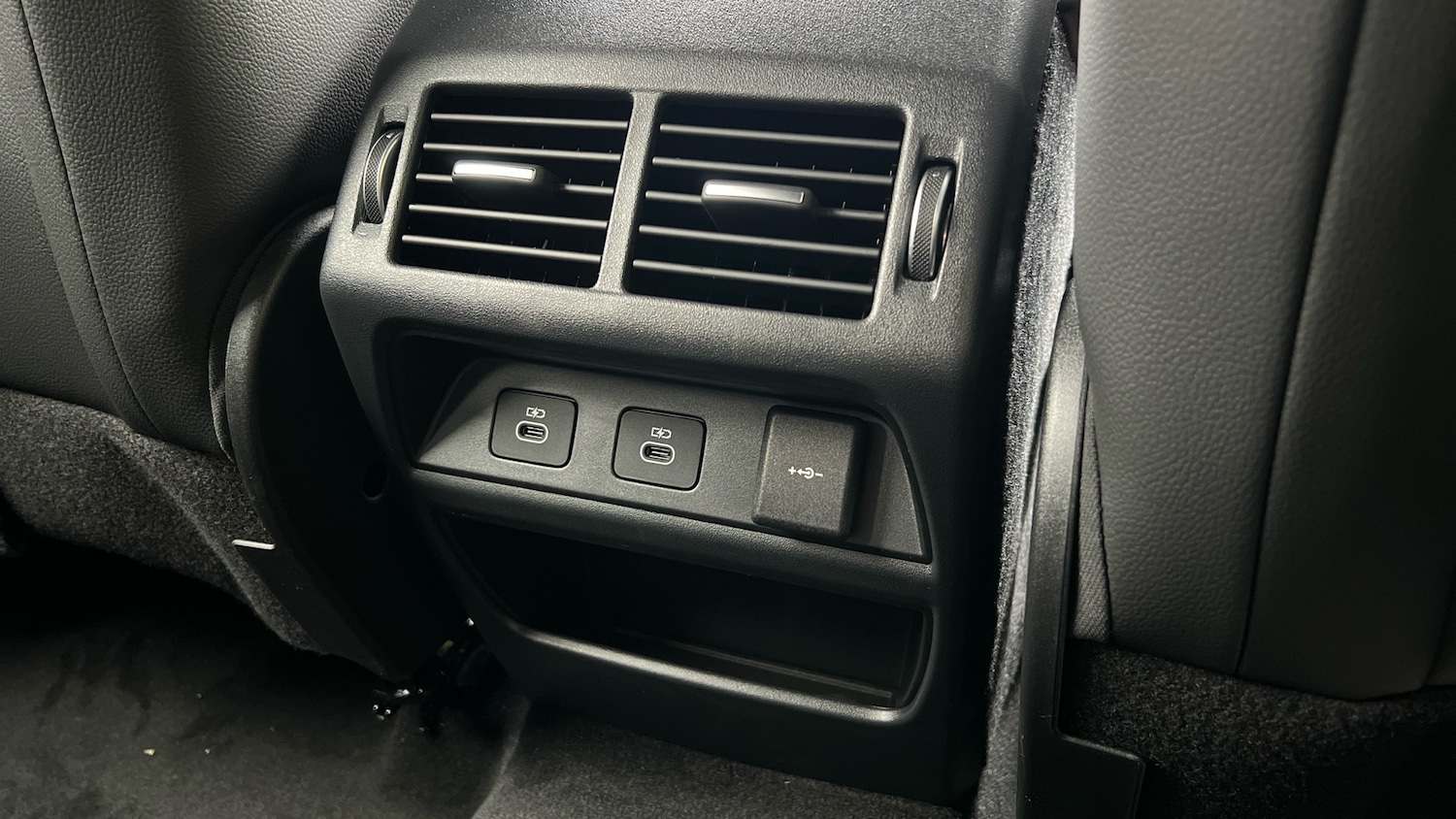 Used Volvo EX30 2025 for sale - 76418441: Photo 18