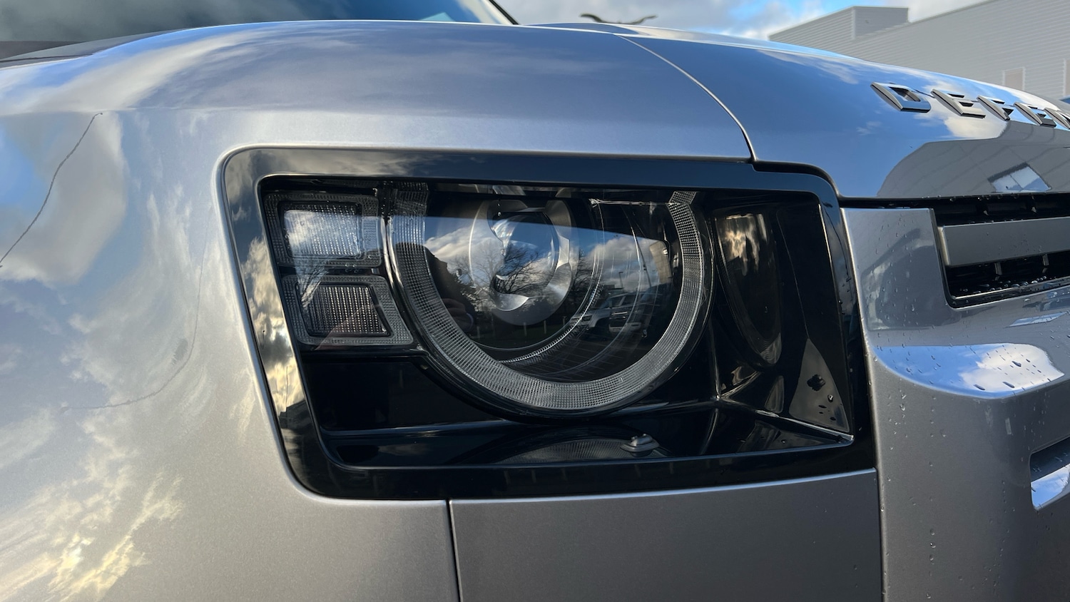 Used Land Rover Defender 2023 for sale - 76770159: Photo 17