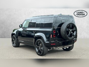 Used Land Rover Defender 2025 for sale - 75633086: Photo