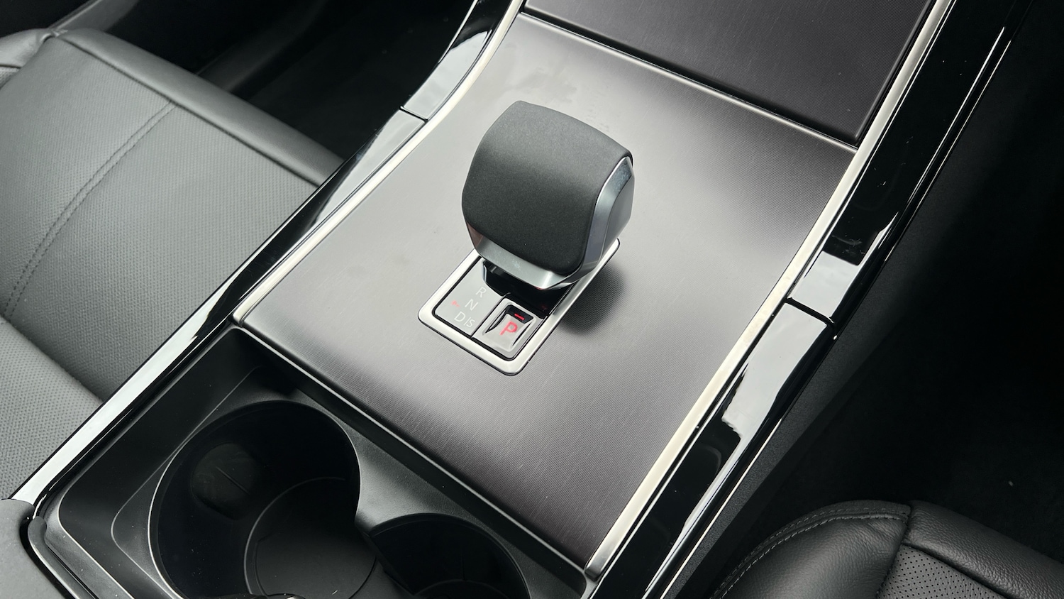 Used Land Rover Range Rover Velar 2026 for sale - 77610415: Photo 13