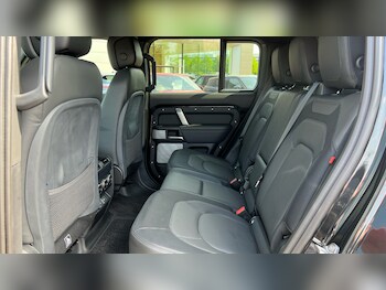 Used Land Rover Defender 2025 for sale - 77610402: Photo