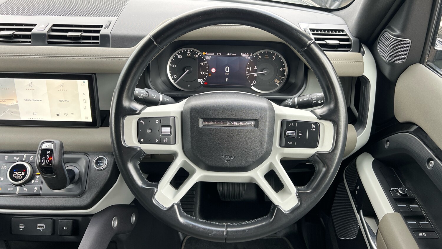Used Land Rover Defender 2022 for sale - 76368824: Photo 15
