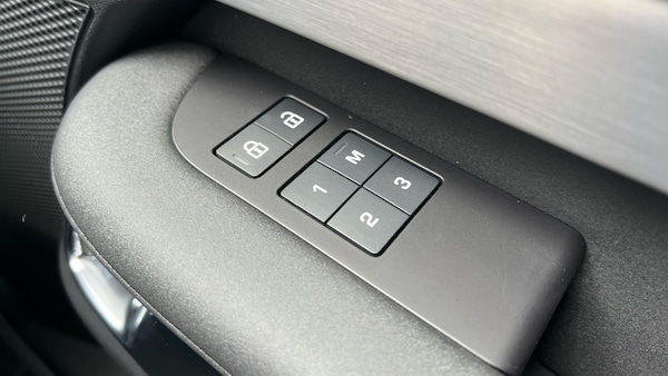 Used Land Rover Discovery for sale - 74651798: Photo 24