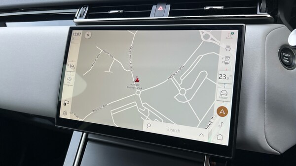 Used Land Rover Range Rover Velar 2023 for sale - 76030185: Photo 11