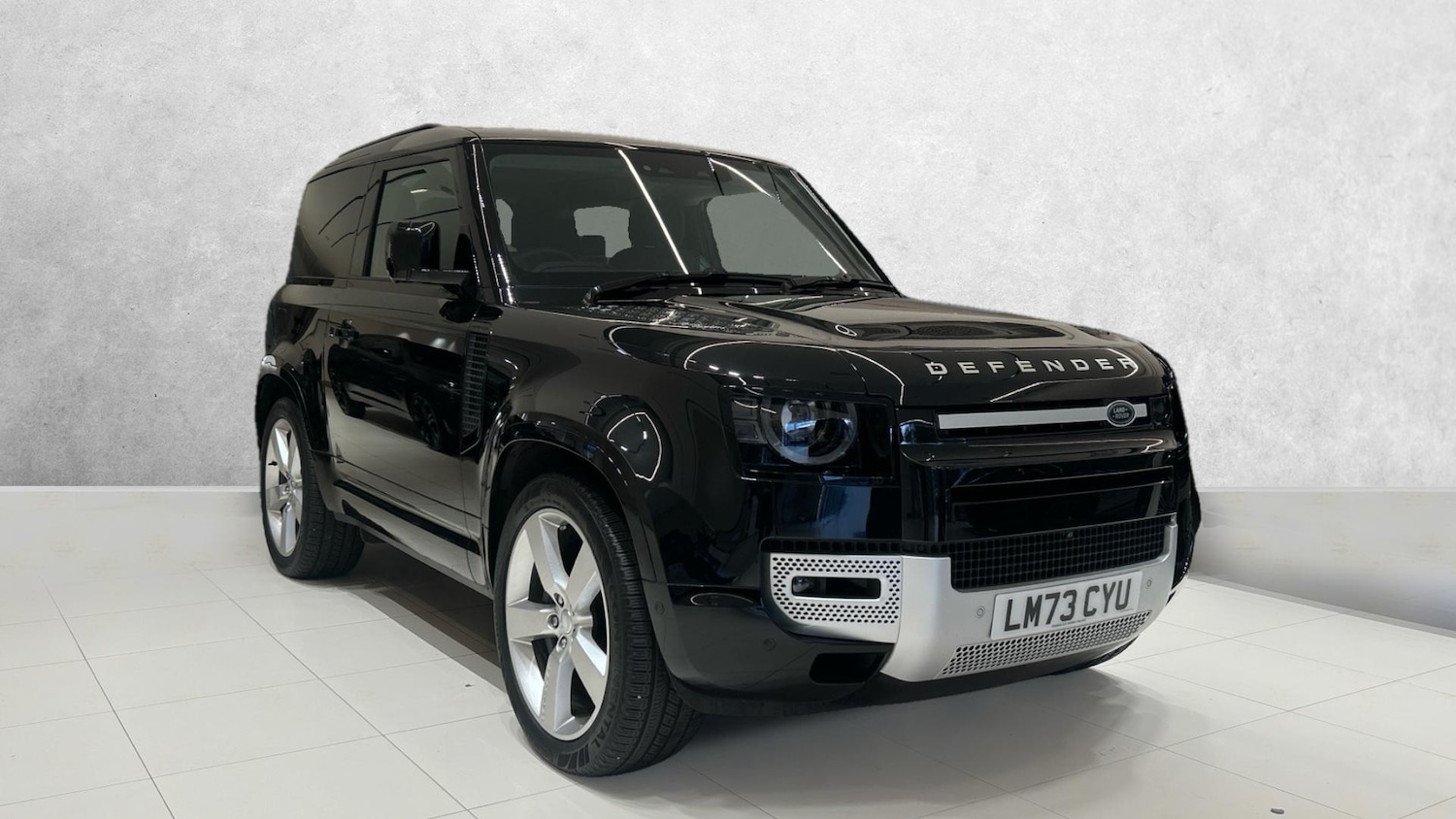 Used Land Rover Defender 2023 for sale - 76699586: Photo 1