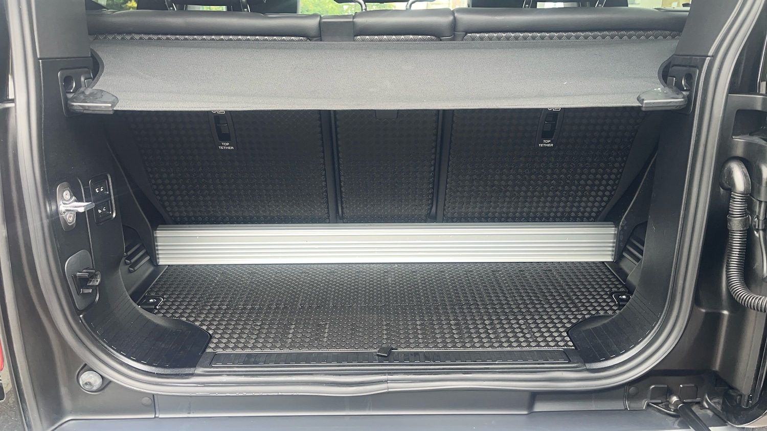 Used Land Rover Defender 2023 for sale - 76699586: Photo 10