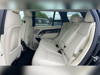 Used Audi Q4 e-tron 2025 for sale - 75633080: Photo
