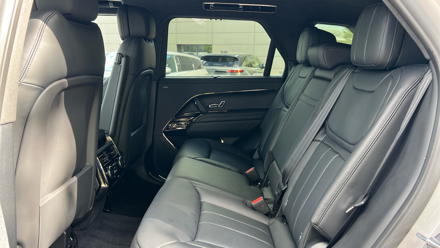 Used Land Rover Range Rover Sport for sale - 77837109: Photo 4