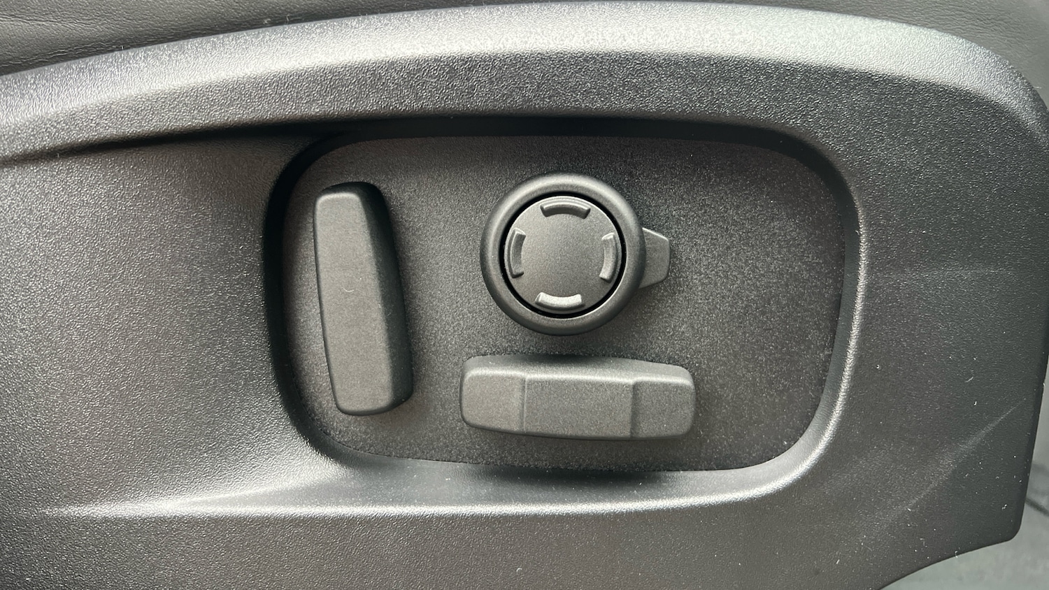 Used Land Rover Defender for sale - 77140540: Photo 22