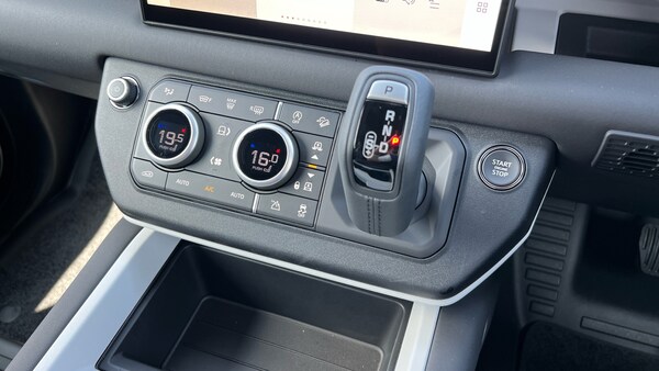 Used Land Rover Defender for sale - 76057622: Photo 13