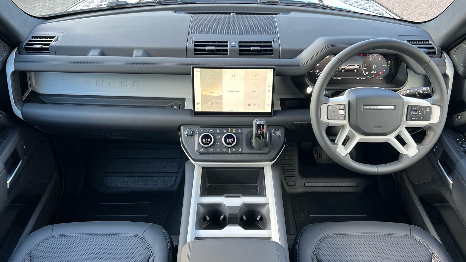 Used Land Rover Defender for sale - 76010636: Photo 9