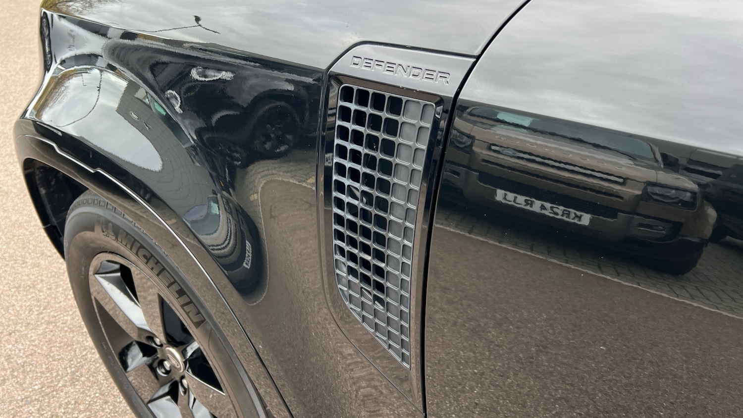 Used Land Rover Defender 2024 for sale - 76497143: Photo 20