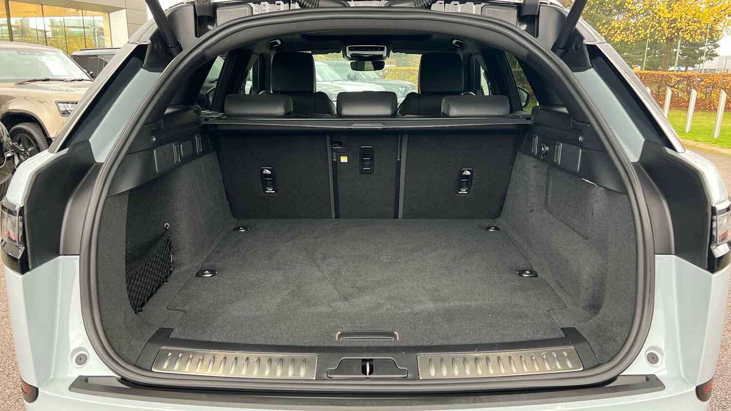 Used Land Rover Range Rover Velar 2023 for sale - 76368837: Photo 10