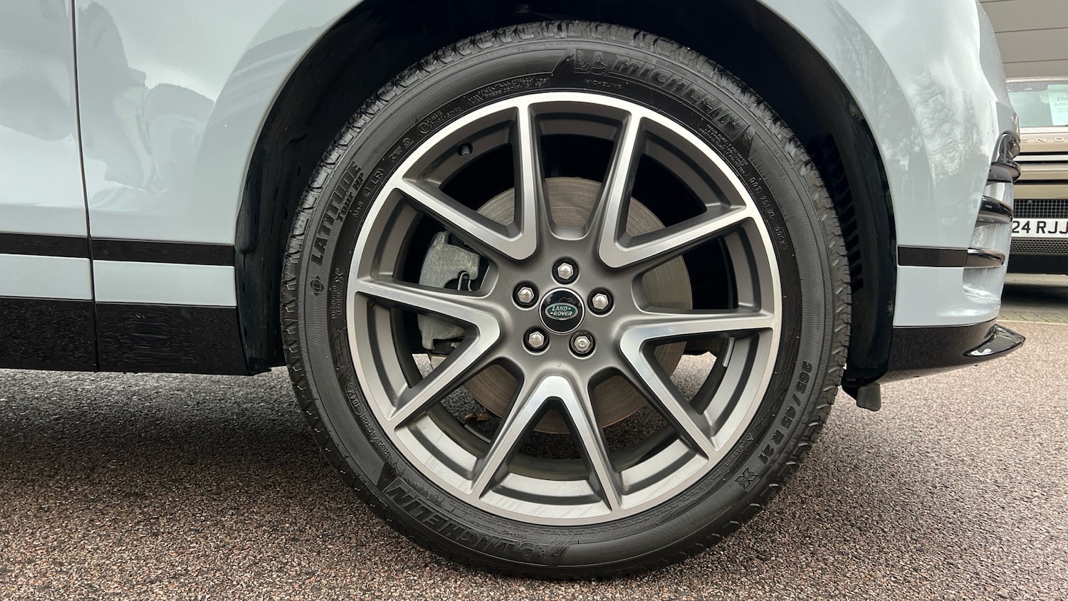 Used Land Rover Range Rover Velar 2023 for sale - 76368837: Photo 8