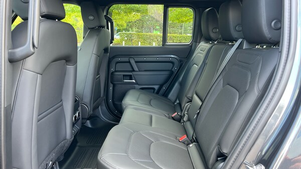 Used Land Rover Defender for sale - 76057625: Photo 4