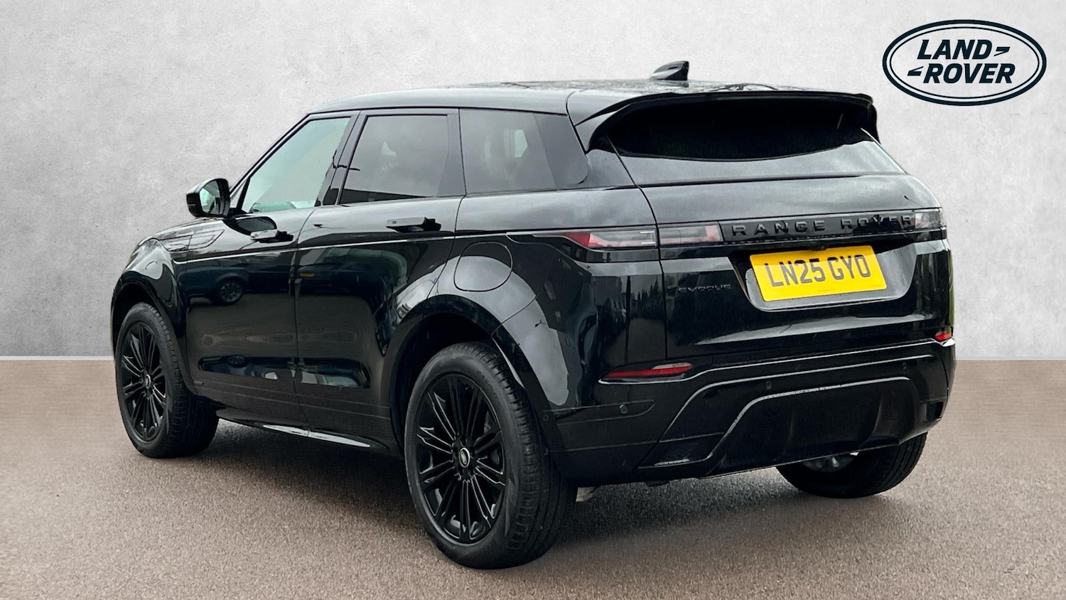 Used Land Rover Range Rover Evoque 2025 for sale - 77107573: Photo 2