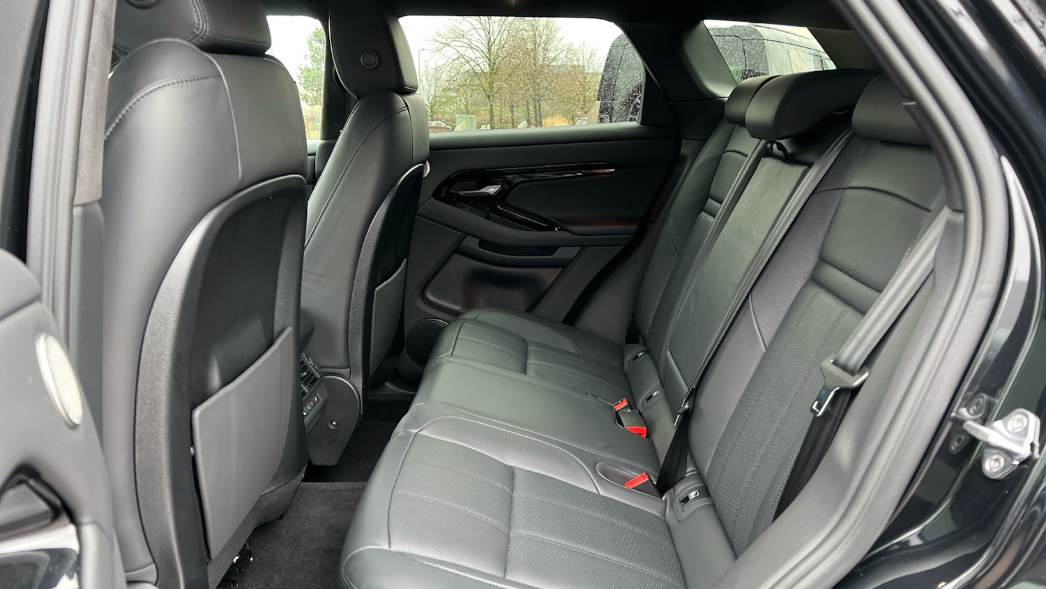 Used Land Rover Range Rover Evoque 2025 for sale - 77107573: Photo 4