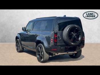 Used Land Rover Defender 2025 for sale - 74676970: Photo