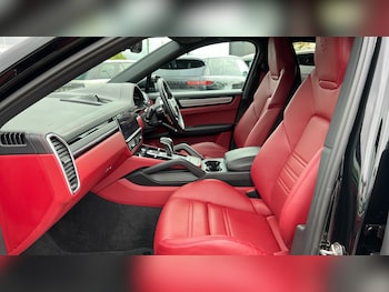 Used Porsche Cayenne 2022 for sale - 75925297: Photo