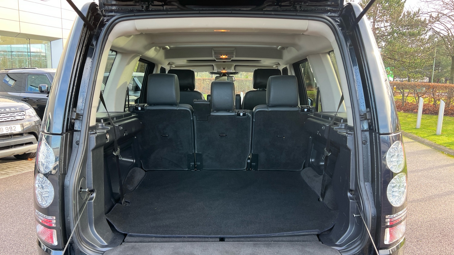 Used Land Rover Discovery 2016 for sale - 76643229: Photo 10