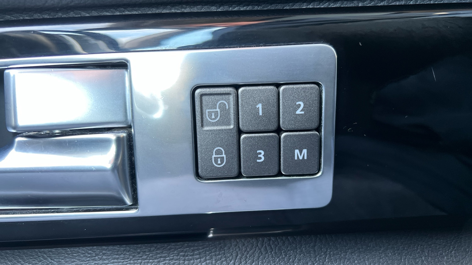 Used Land Rover Discovery 2016 for sale - 76643229: Photo 25