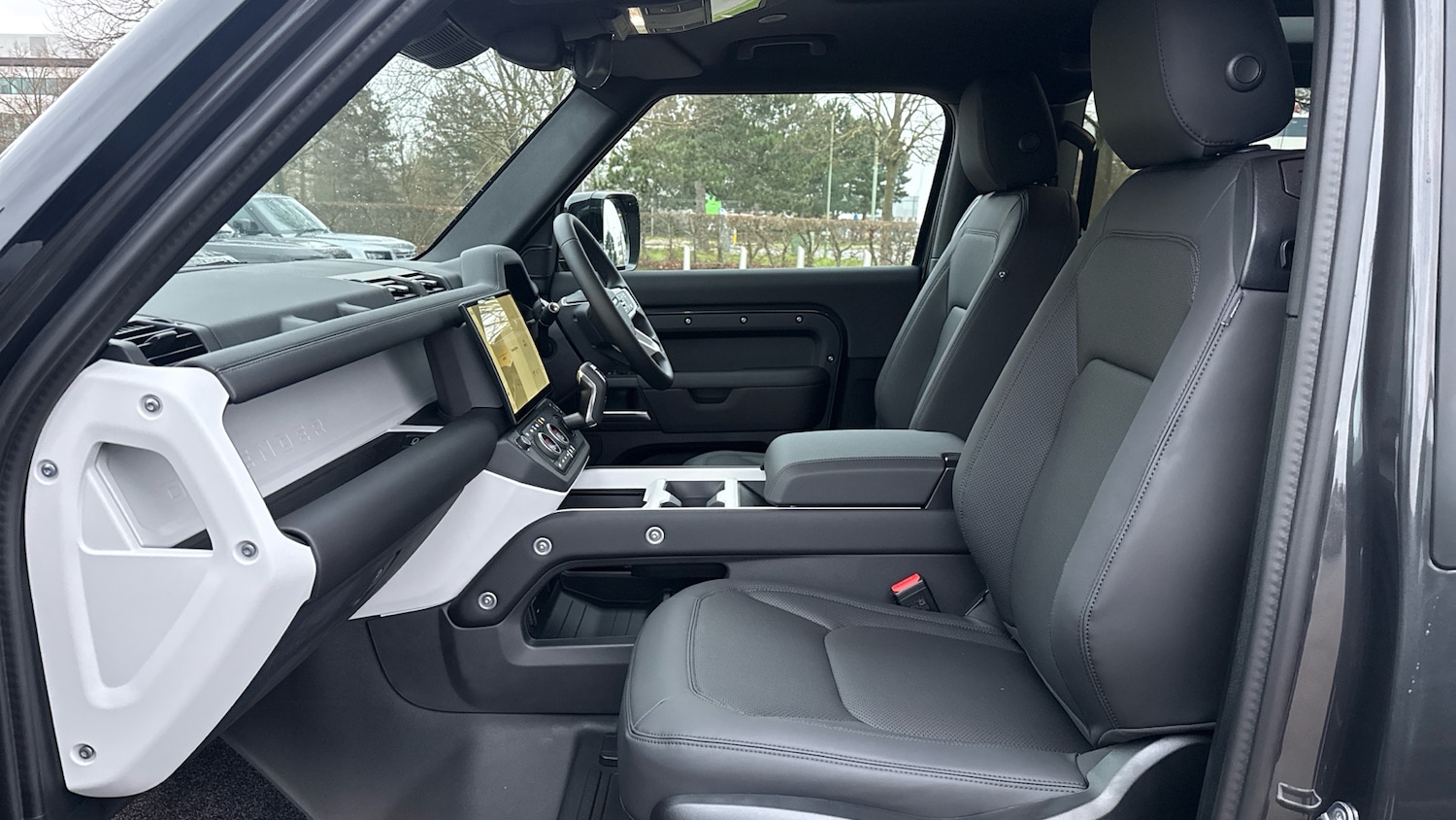 Used Land Rover Defender for sale - 77610452: Photo 3