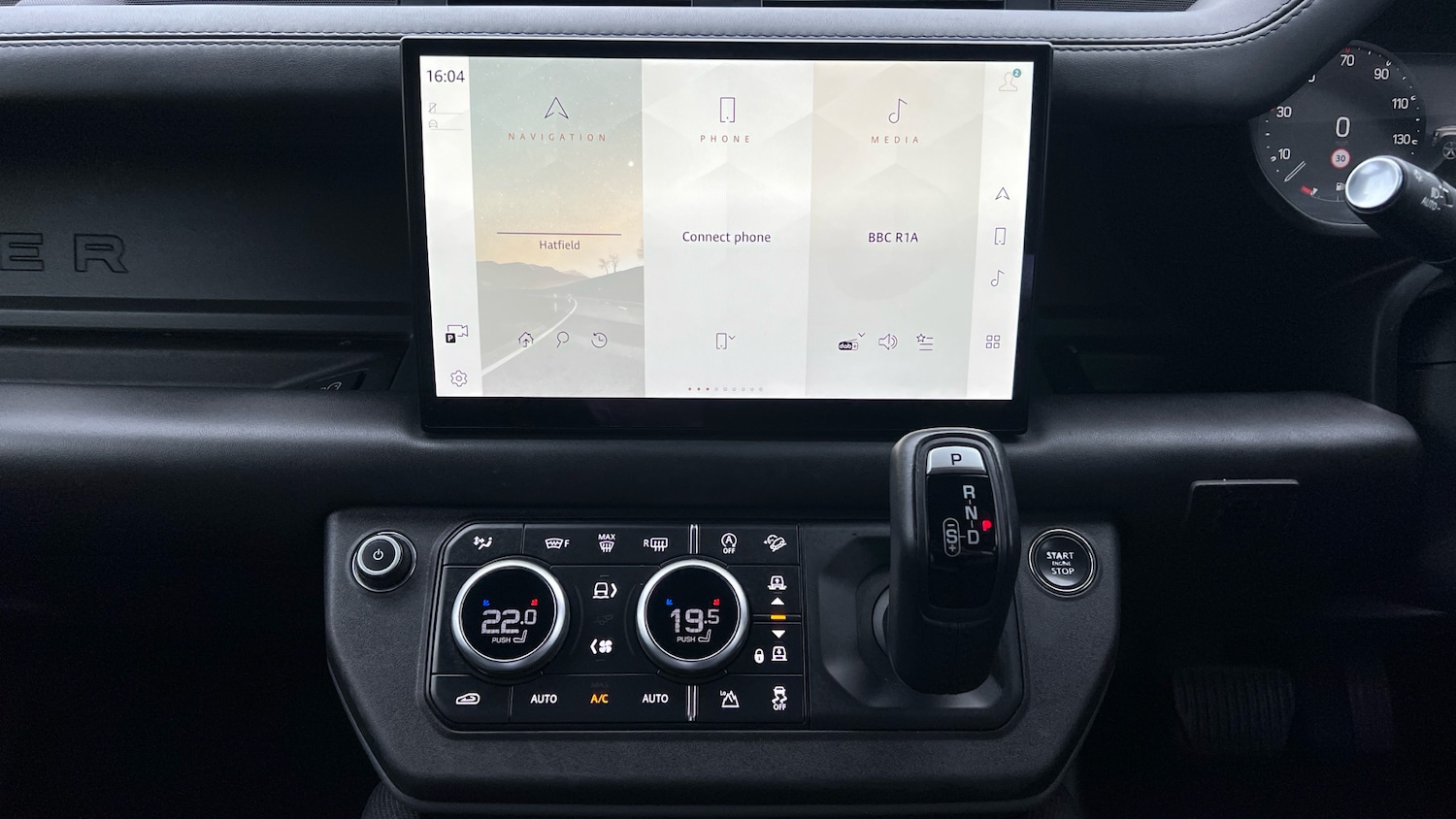 Used Land Rover Defender 2022 for sale - 76497146: Photo 14