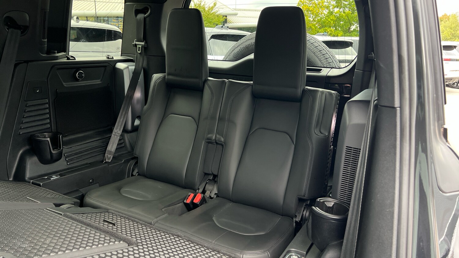 Used Land Rover Defender 2022 for sale - 76497146: Photo 22