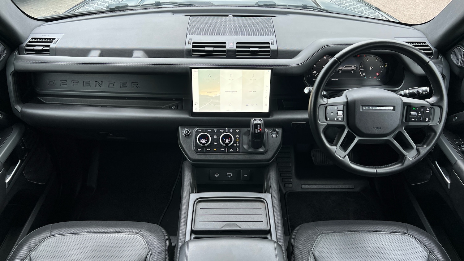 Used Land Rover Defender 2022 for sale - 76497146: Photo 9