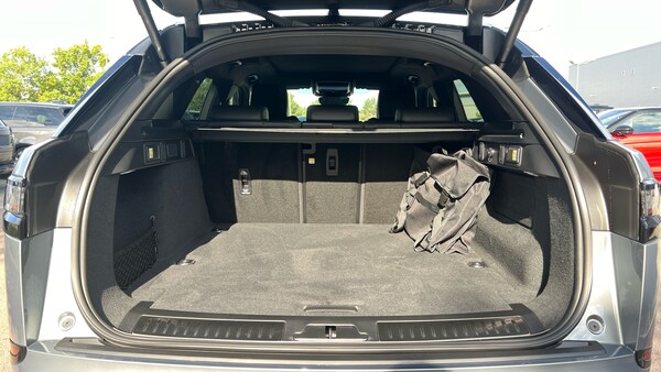 Used Land Rover Range Rover Velar 2025 for sale - 75656306: Photo 12