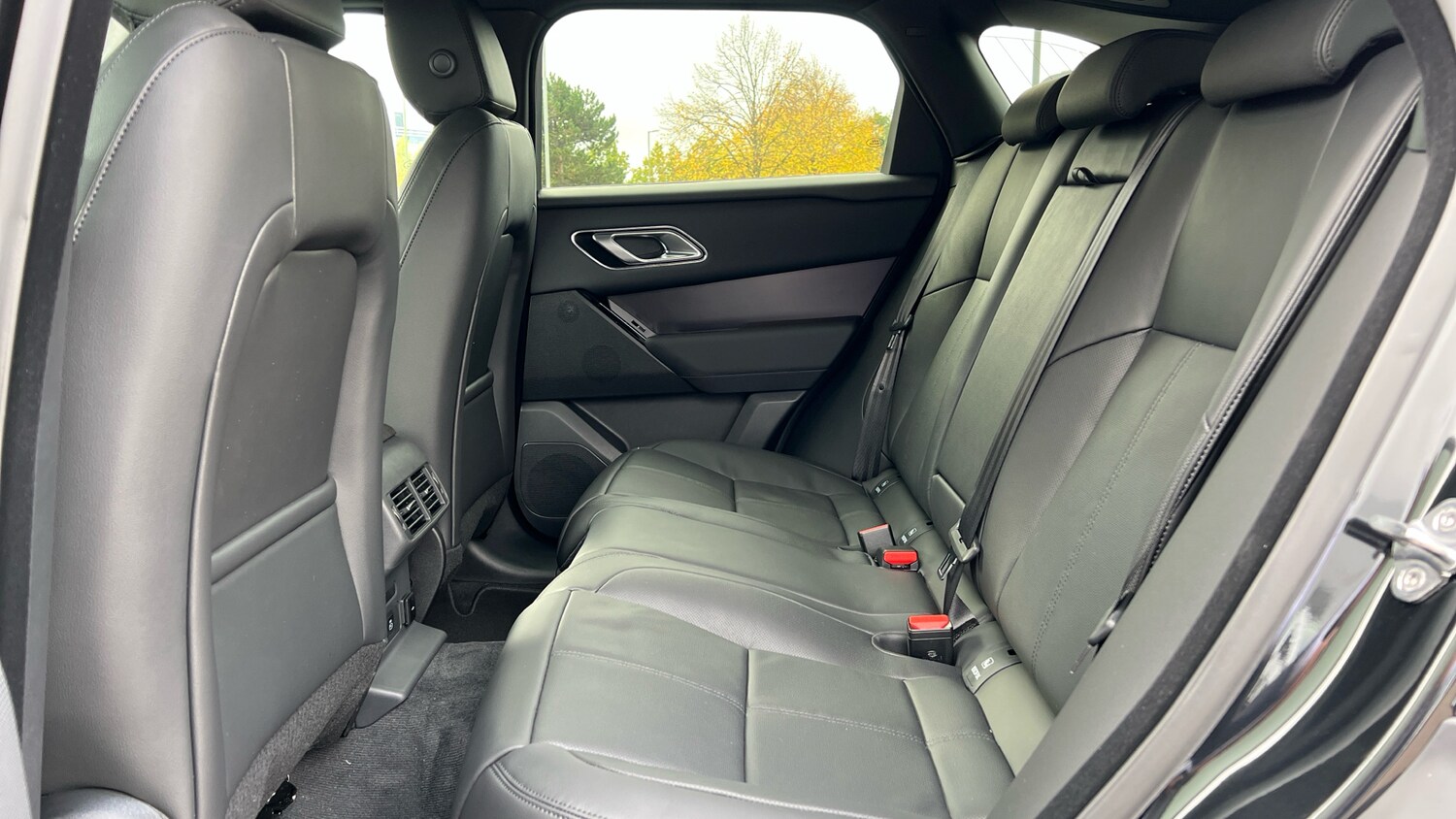 Used Land Rover Range Rover Velar for sale - 76257936: Photo 4