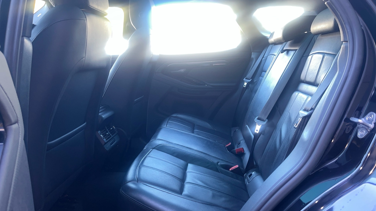 Used Land Rover Range Rover Evoque 2022 for sale - 76699583: Photo 4