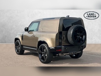Used Land Rover Defender 2026 for sale - 78750835: Photo