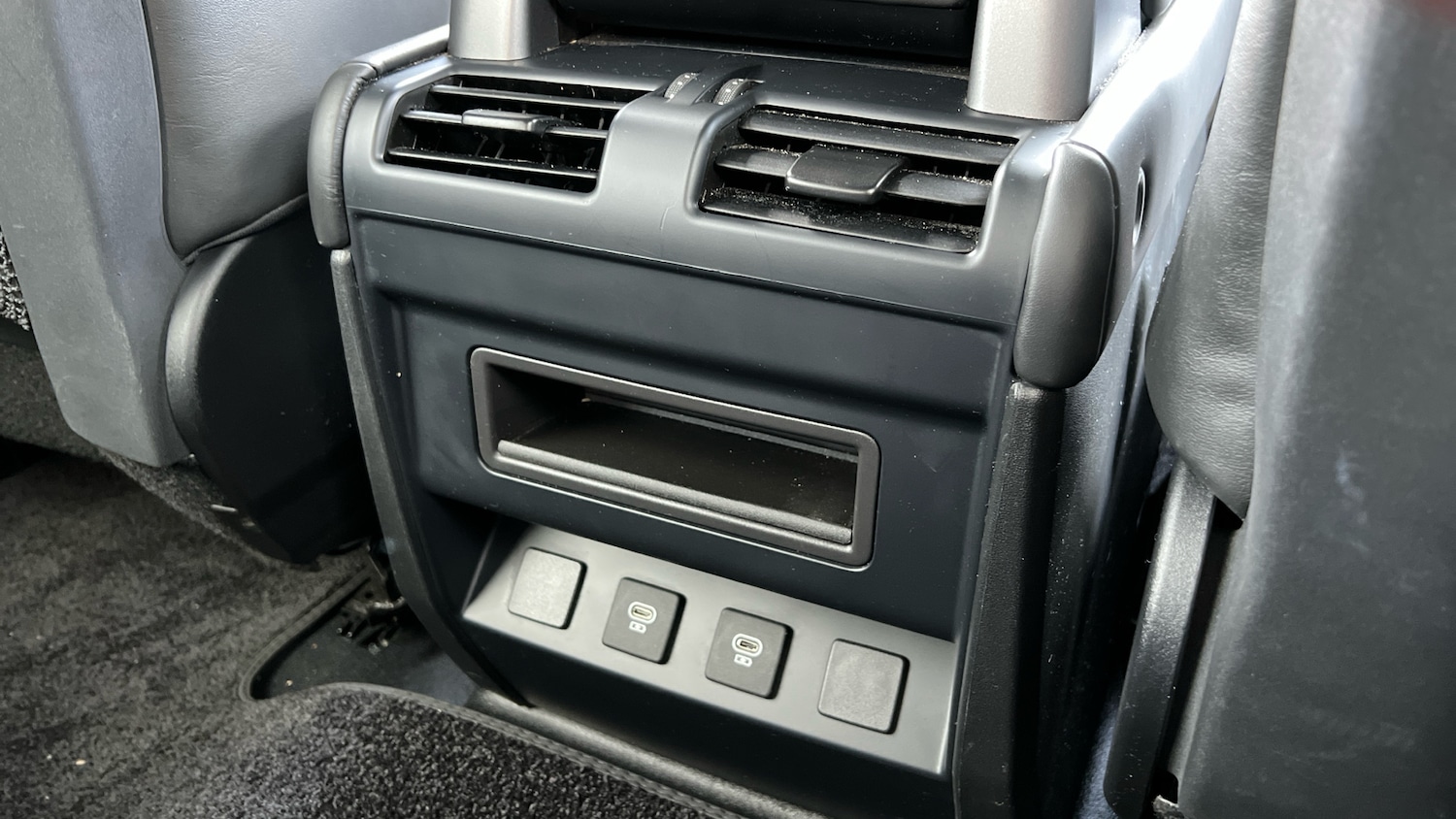 Used Land Rover Defender 2024 for sale - 77954160: Photo 18