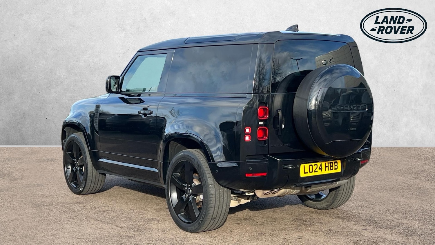 Used Land Rover Defender 2024 for sale - 77954160: Photo 2