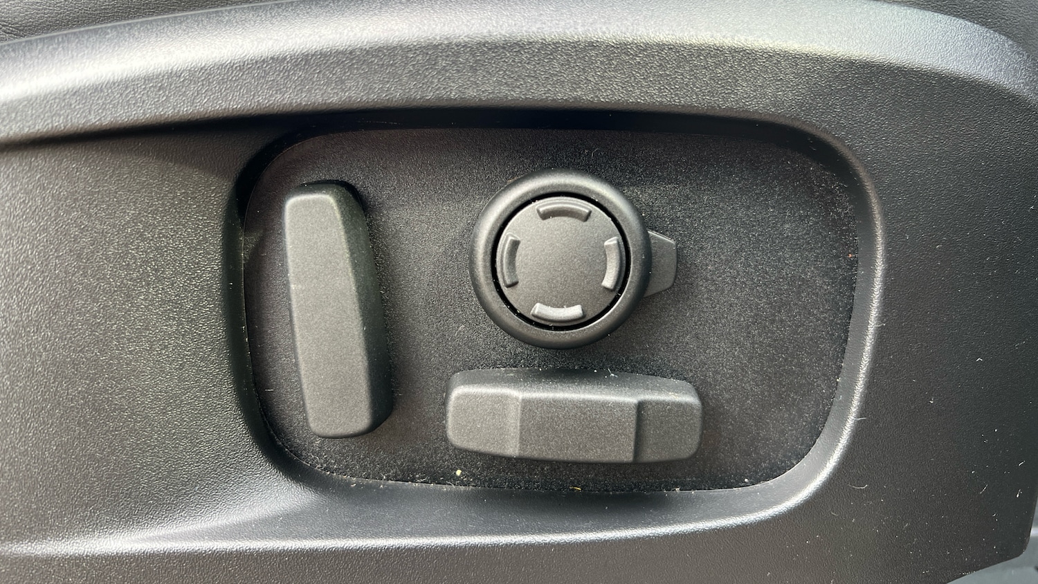 Used Land Rover Defender 2024 for sale - 77954160: Photo 22