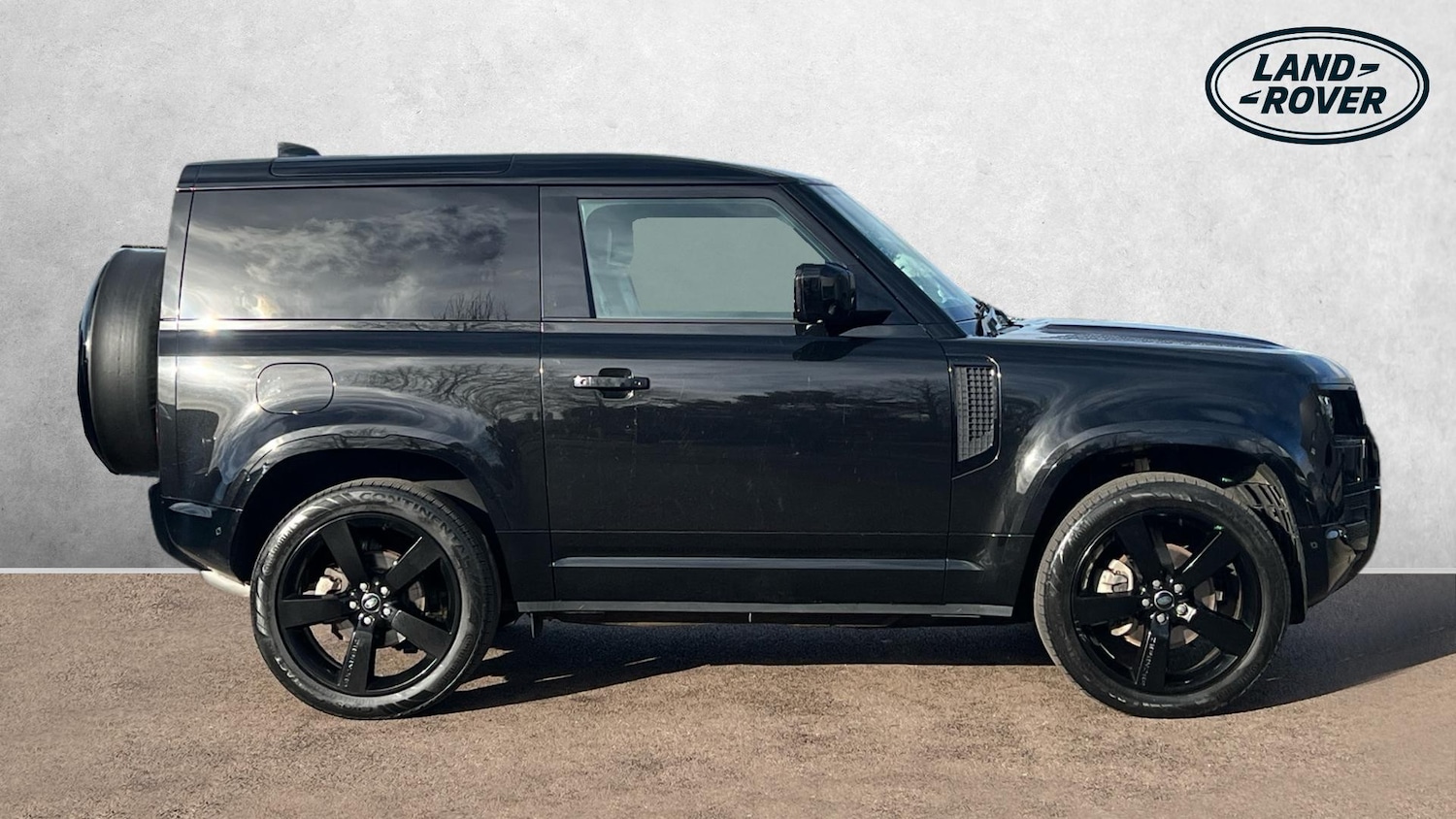 Used Land Rover Defender 2024 for sale - 77954160: Photo 5