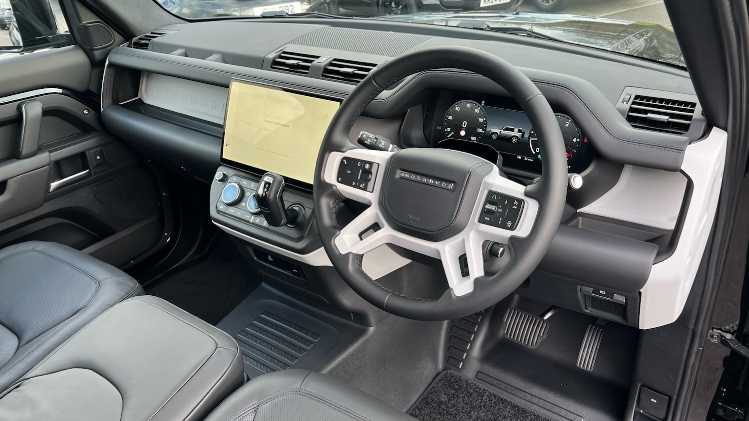 Used Land Rover Defender for sale - 76643236: Photo 10