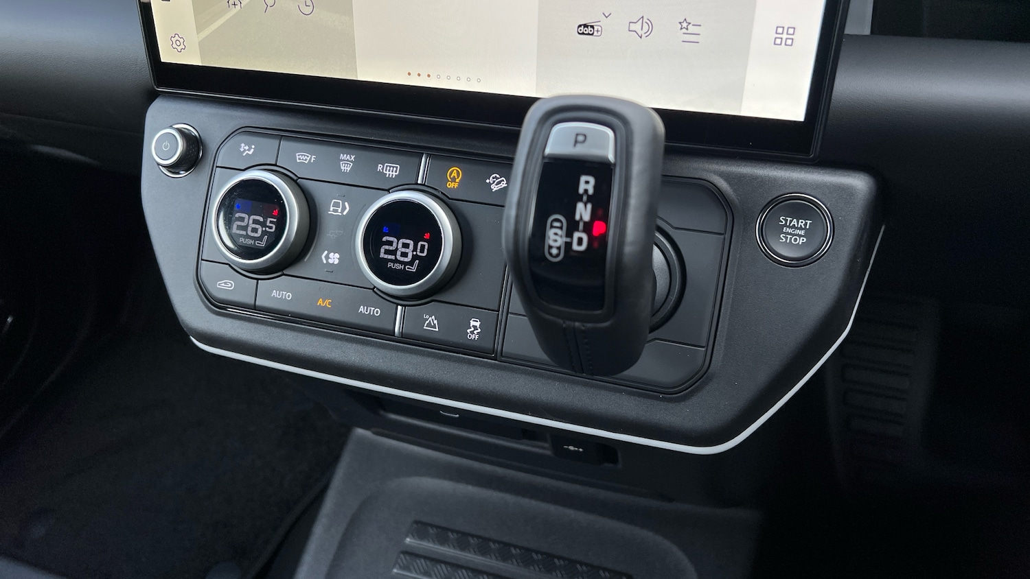 Used Land Rover Defender for sale - 76643236: Photo 13