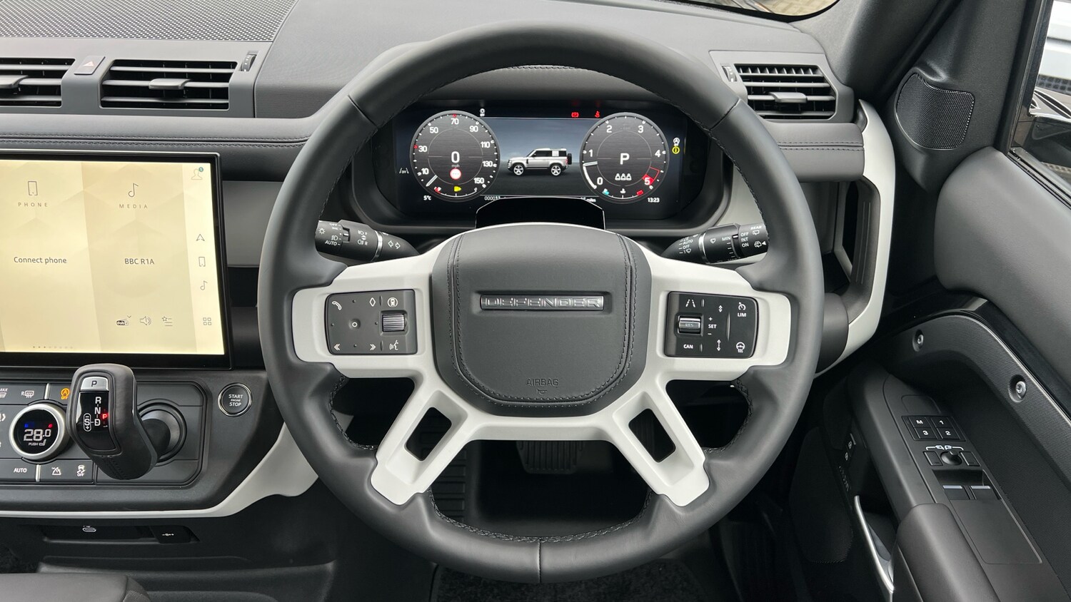 Used Land Rover Defender for sale - 76643236: Photo 15