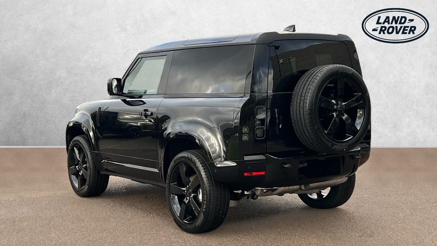 Used Land Rover Defender for sale - 76643236: Photo 2