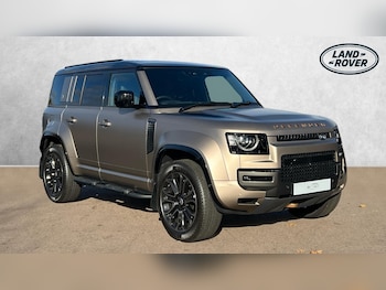 Used Land Rover Defender 2025 for sale - 76387047: Photo