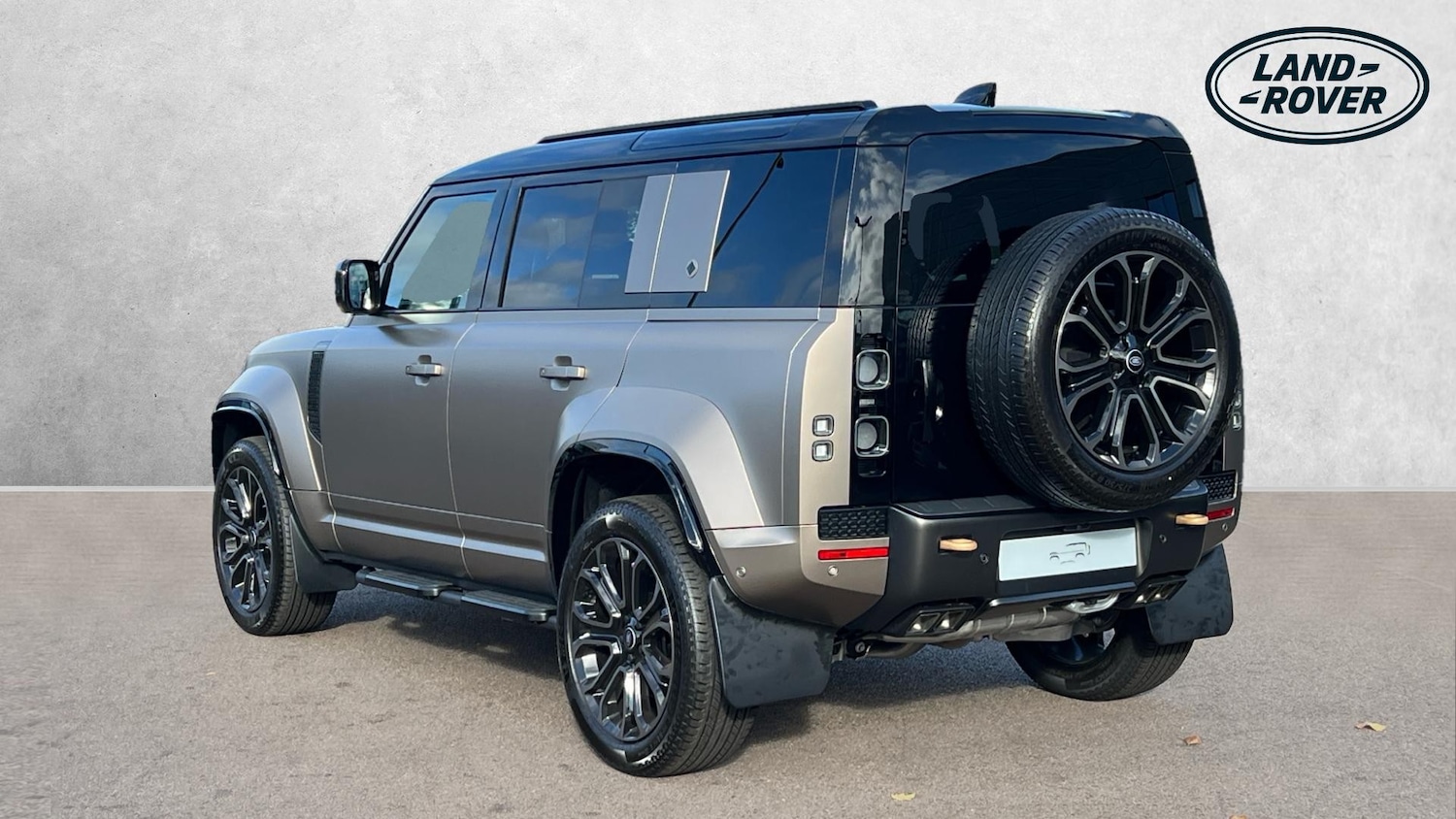 Used Land Rover Defender for sale - 76387047: Photo 2