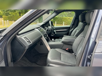 Used Land Rover Discovery 2025 for sale - 79073458: Photo