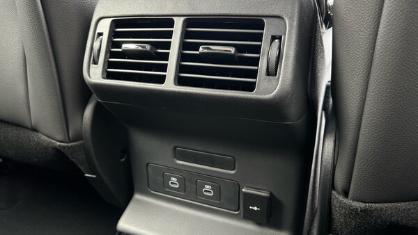 Used Land Rover Range Rover Velar 2025 for sale - 75668287: Photo 18