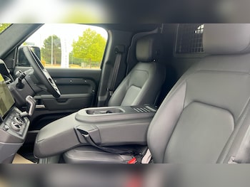 Used Land Rover Defender 2026 for sale - 79575699: Photo