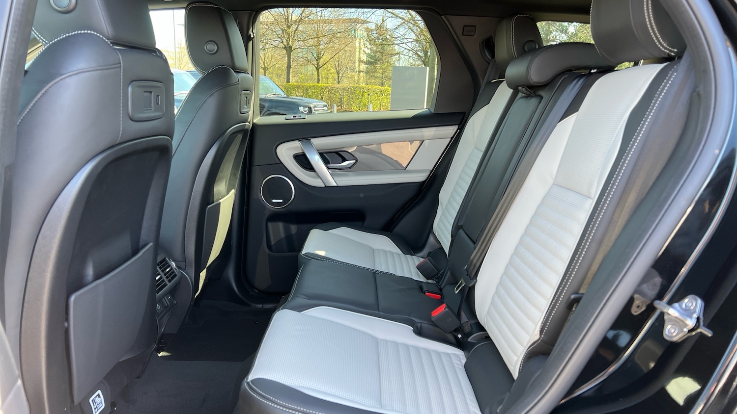 Used Land Rover Discovery Sport for sale - 78031519: Photo 4