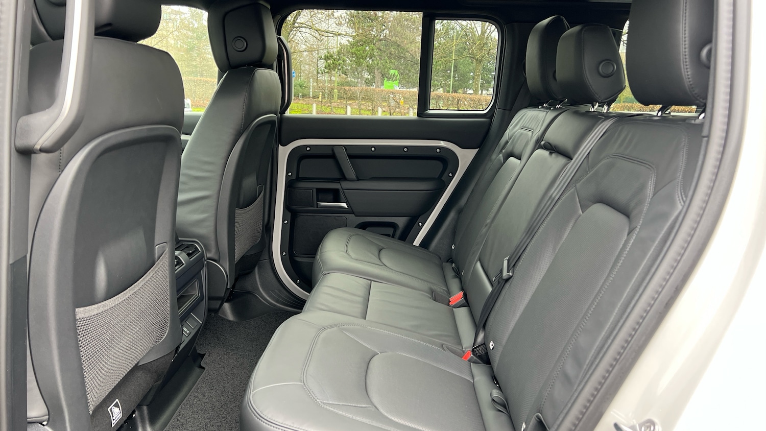 Used Land Rover Defender for sale - 77423290: Photo 4