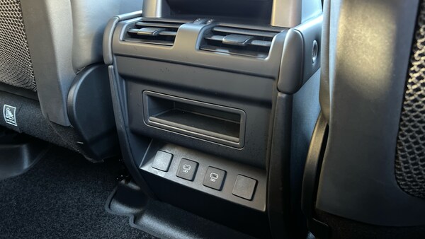 Used Land Rover Defender 2024 for sale - 76040491: Photo 18